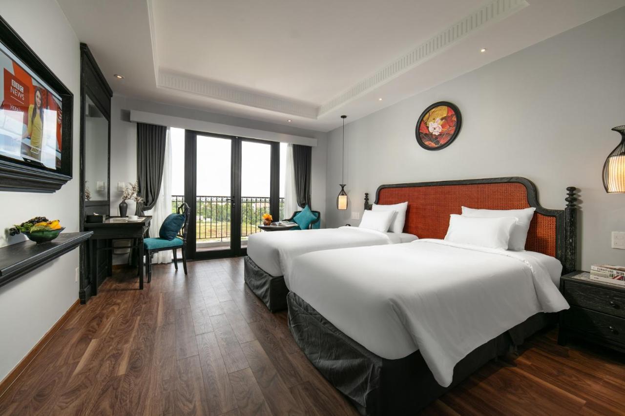 Deluxe Spa with Balcony